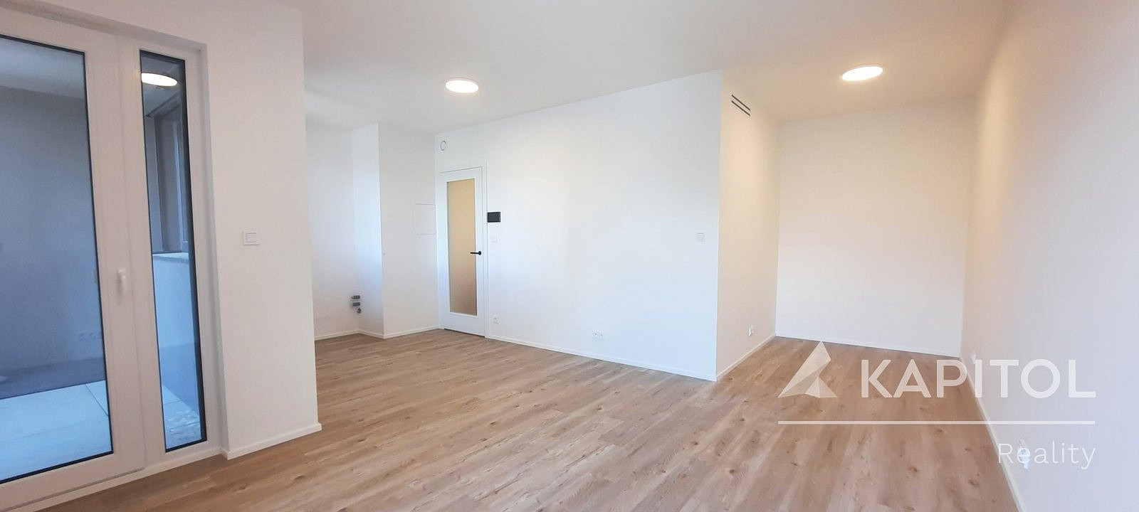 Pronájem bytu 1+kk 40 m² — photo 4