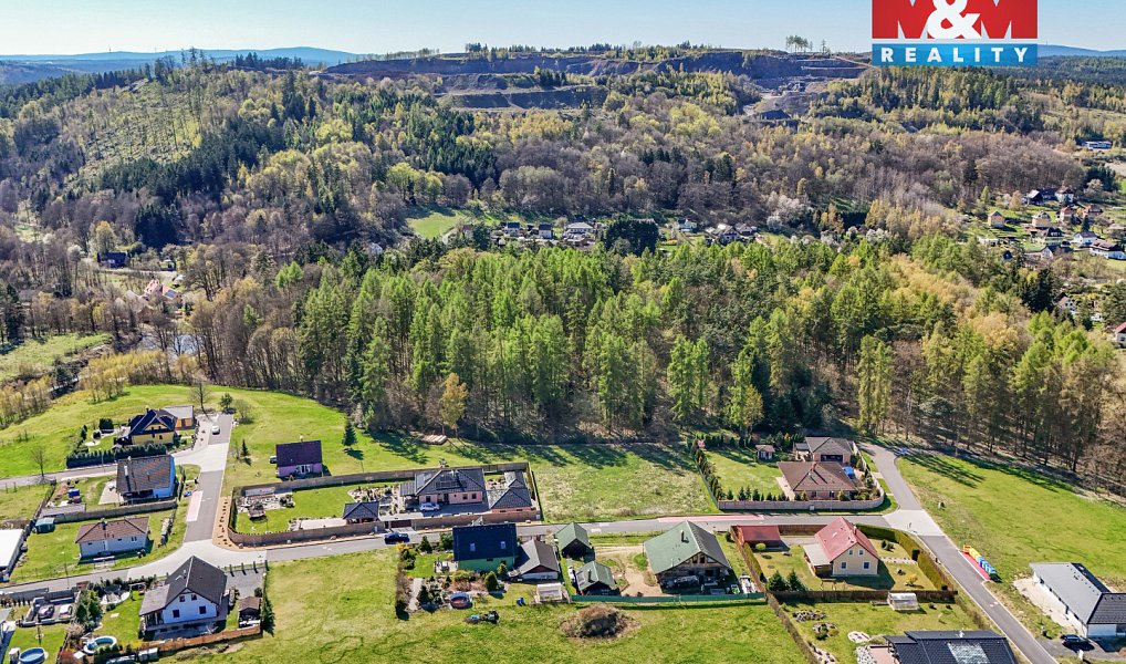 Prodej stavebního pozemku 1 942 m², Libá – náhled fotky 5