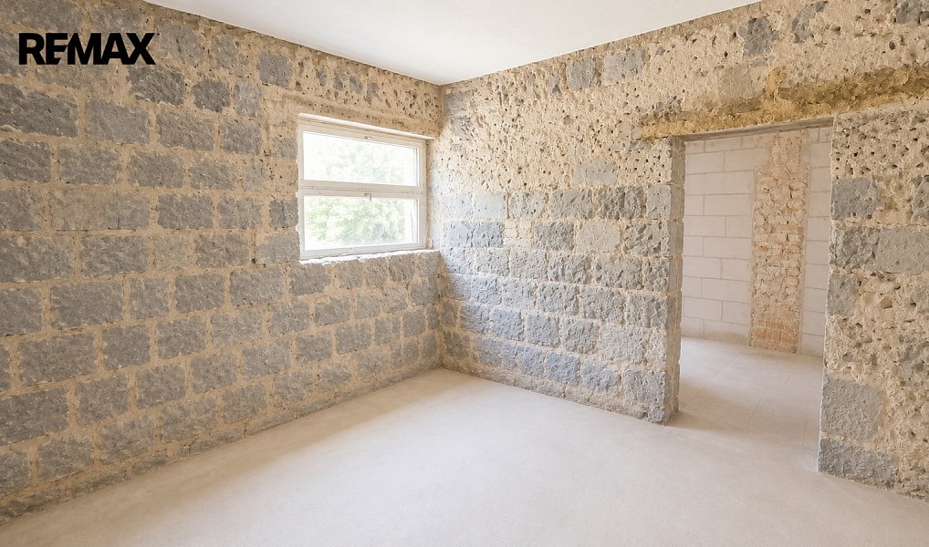 Prodej domu 154 m² s pozemkem 154 m², Vroutek – náhled fotky 8