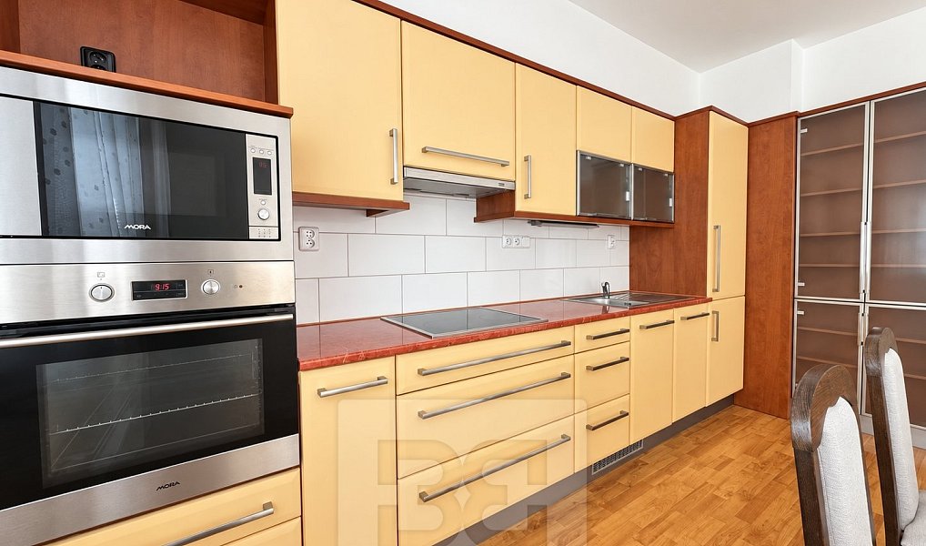 Pronájem bytu 3+kk 90 m², Modřice – náhled fotky 2