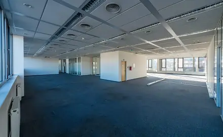 Pronájem kanceláře 473 m², Ořech
