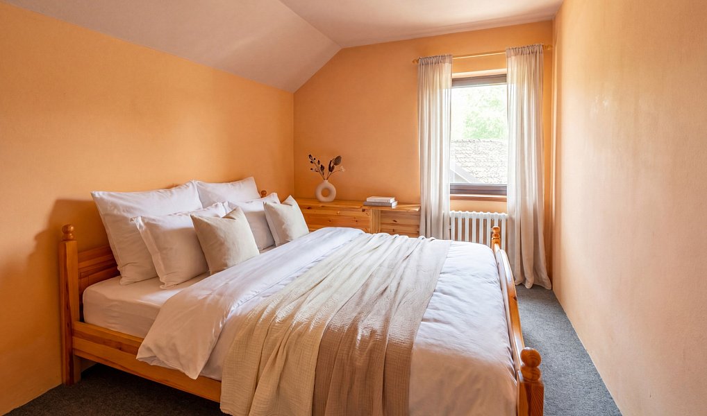Prodej domu 200 m² s pozemkem 4 816 m², Neveklovice – náhled fotky 40