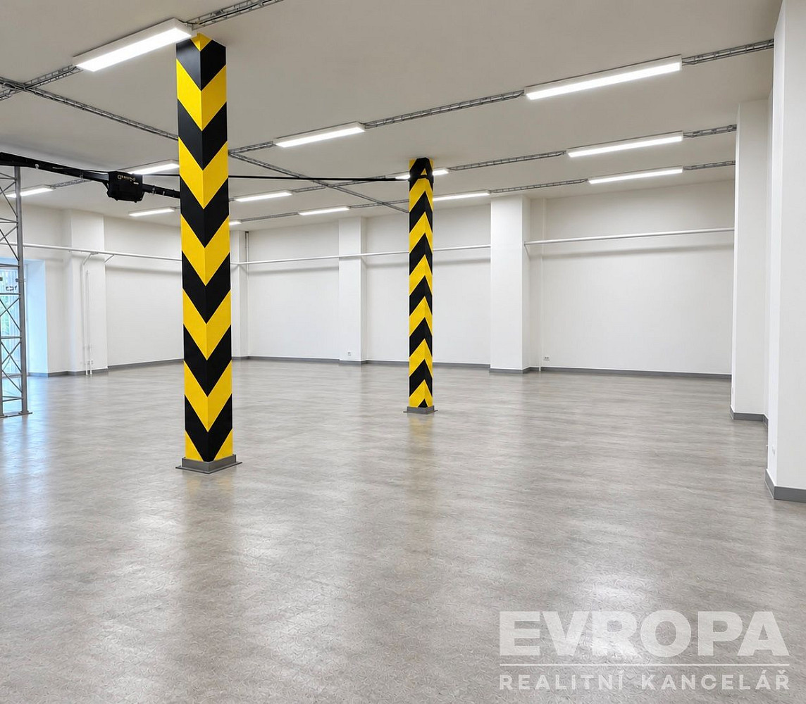 Pronájem skladovacích prostor 502 m² – fotografie 4