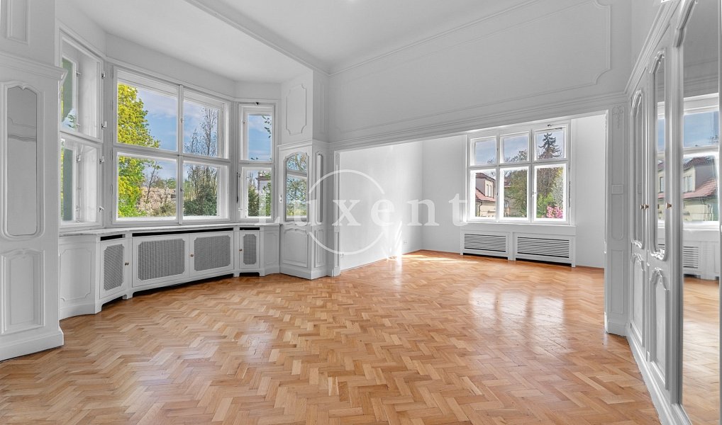 Prodej domu 726 m² s pozemkem 945 m², Praha – náhled fotky 16