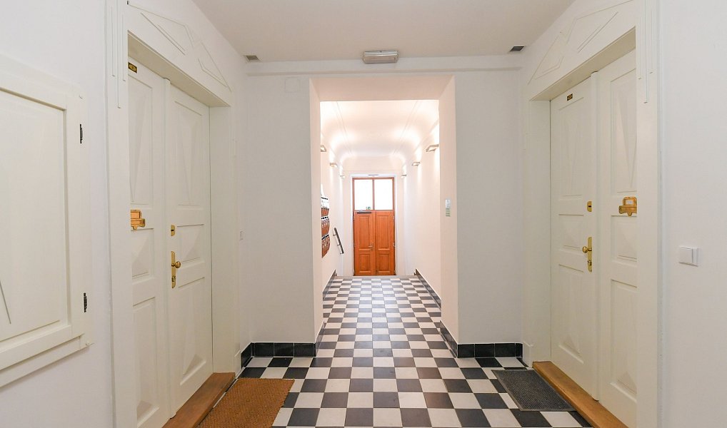 Pronájem bytu 3+kk 84 m², Praha – náhled fotky 26