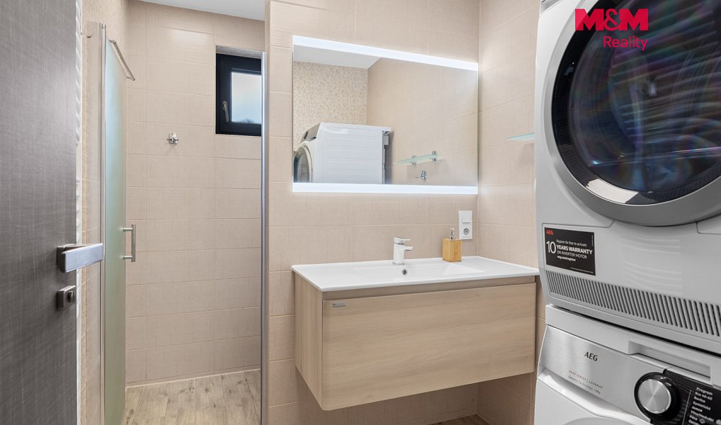 Prodej domu 190 m² s pozemkem 573 m², Lázně Toušeň – náhled fotky 17