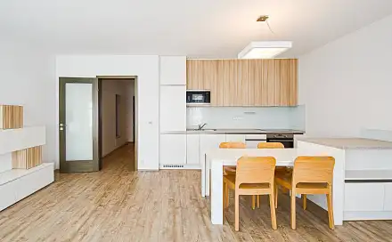 Pronájem bytu 2+kk 70 m²