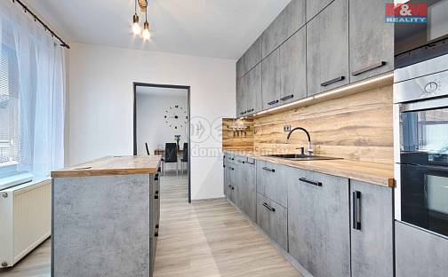 Prodej bytu 3+1 73 m², Ferd. Pakosty, Pacov, okres Pelhřimov