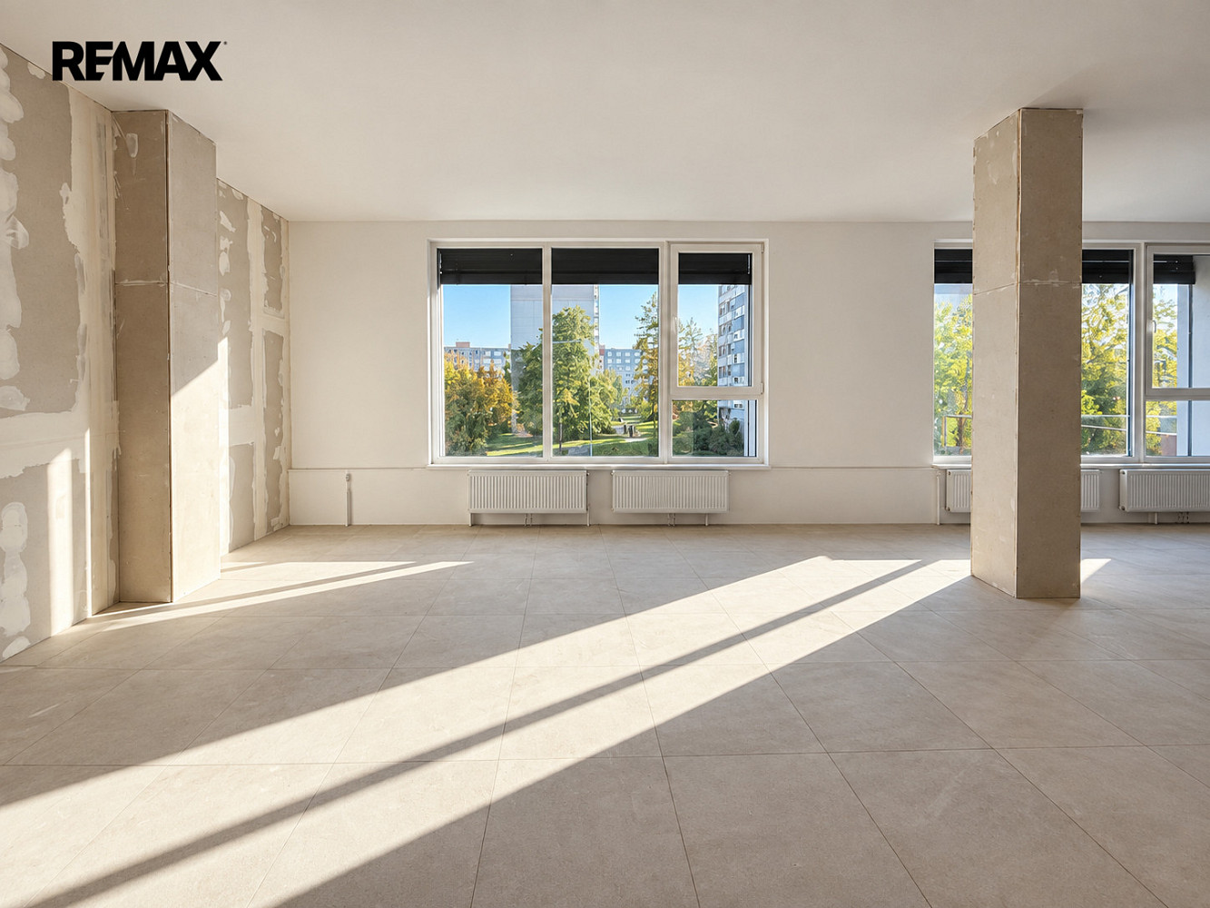 Pronájem komerčního objektu (jiného typu) 32 m² – fotografie 2