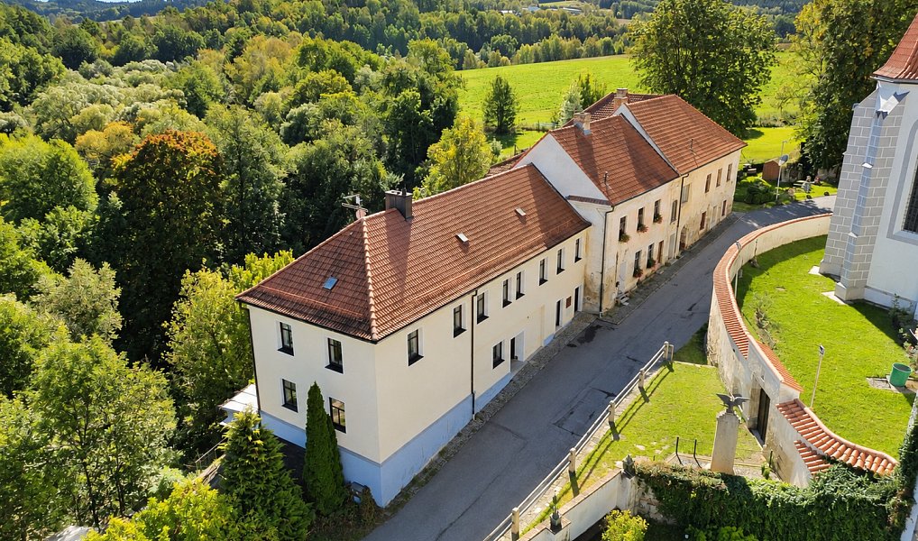 Prodej domu 200 m² s pozemkem 910 m², Kájov – náhled fotky 2