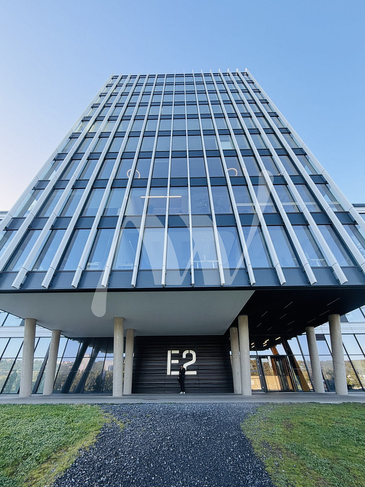 Pronájem kanceláře 673 m²