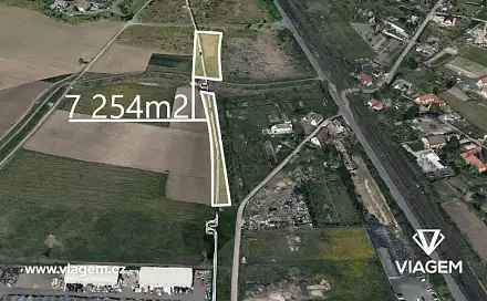 Prodej pole 5 440 m², Mělník