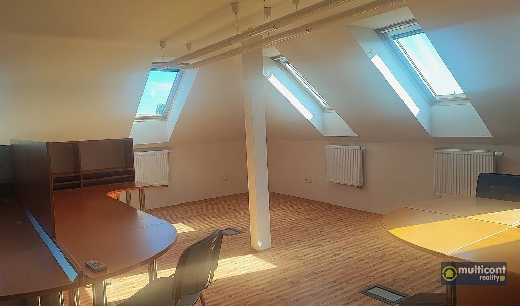 Pronájem kanceláře 118 m², Vyškov – náhled fotky 3