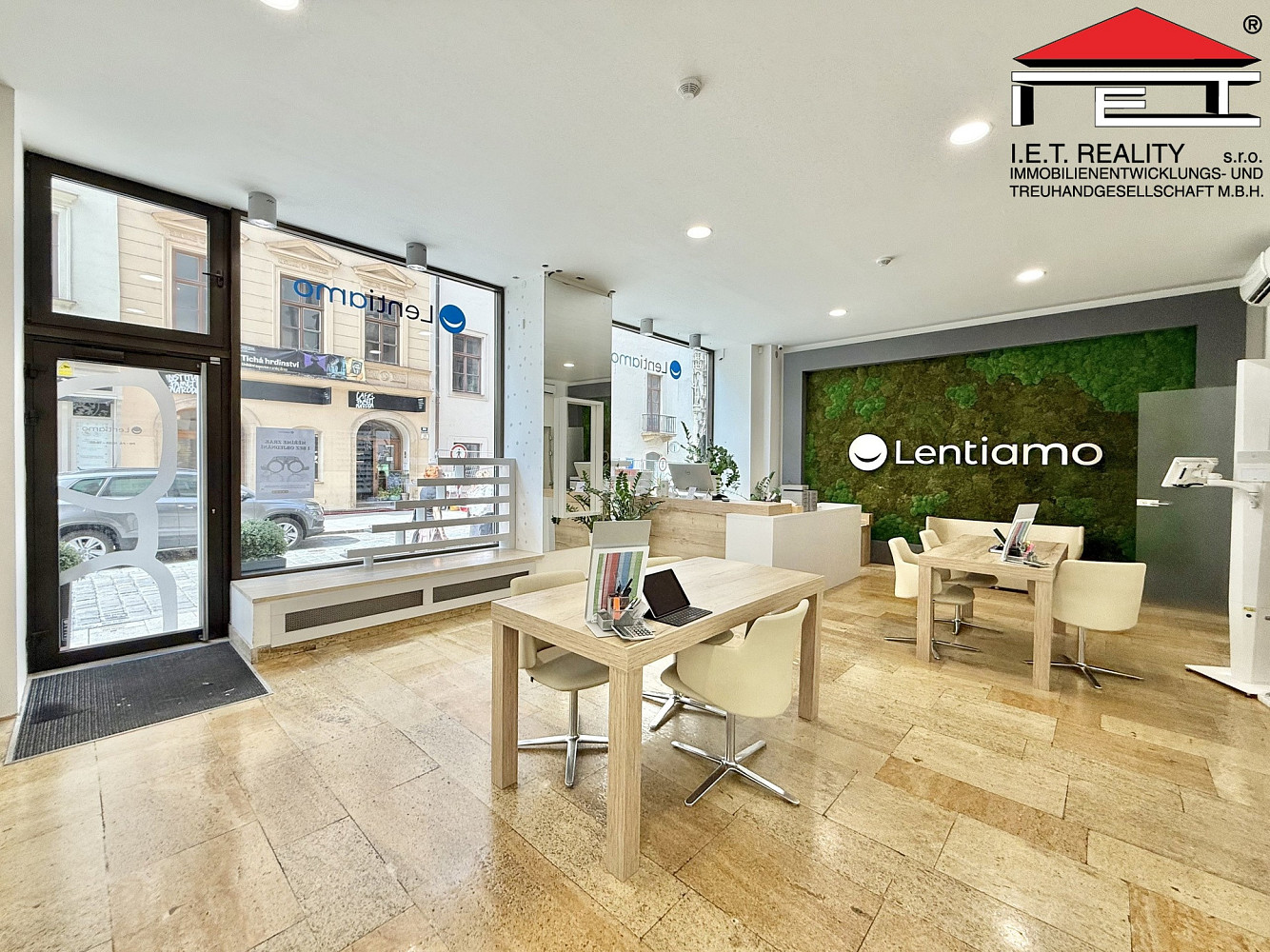 Pronájem obchodních prostor 75 m²