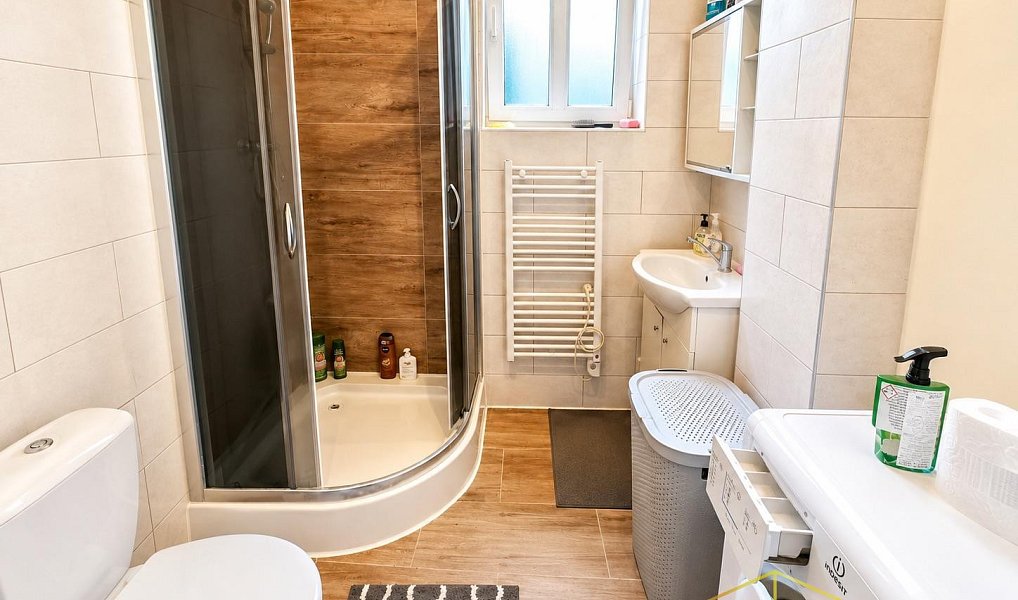 Prodej domu 400 m² s pozemkem 380 m², Teplice – náhled fotky 23