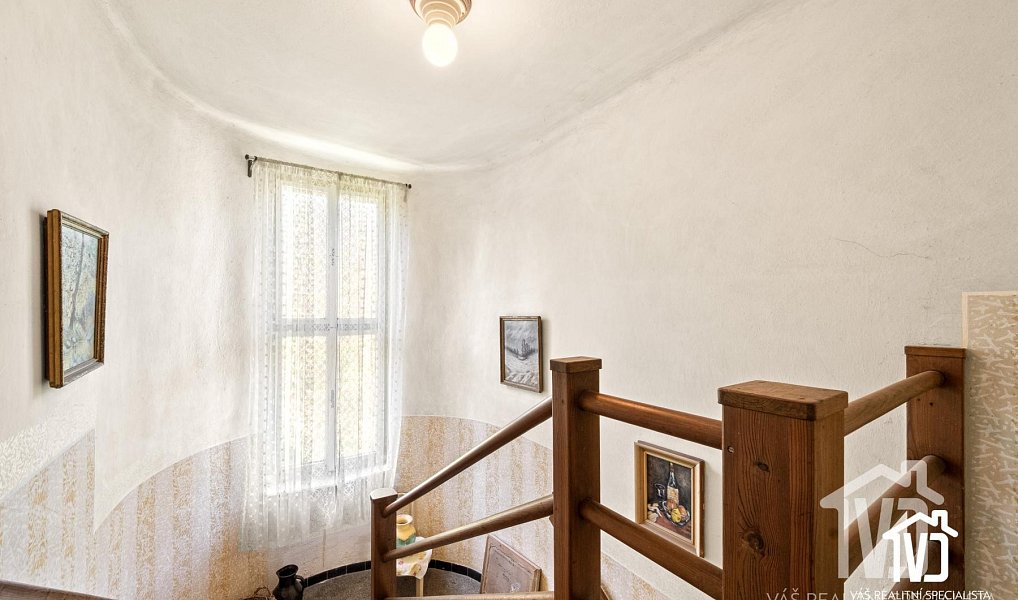 Prodej domu 270 m² s pozemkem 1 204 m², Žebrák – náhled fotky 17