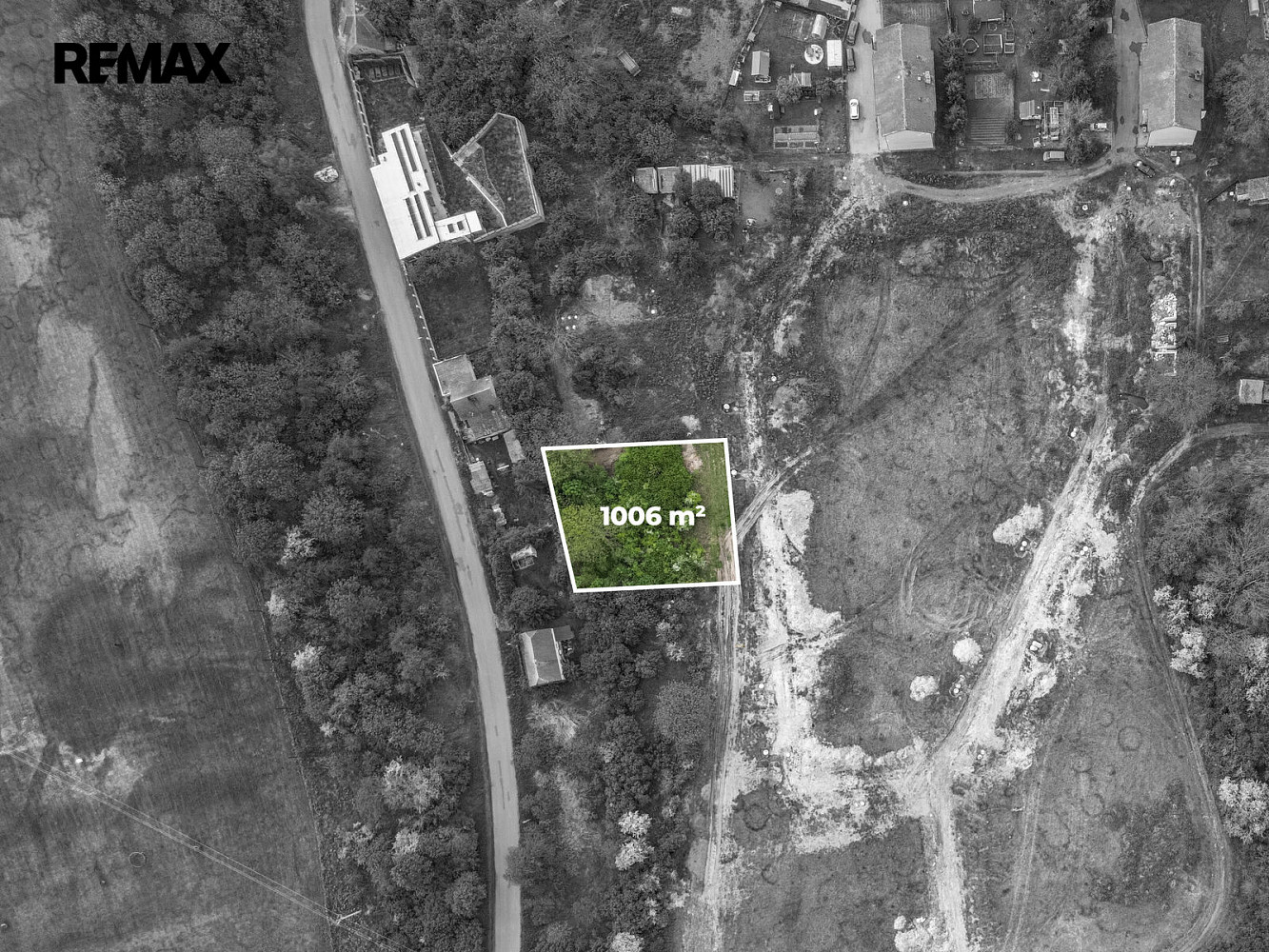 Prodej stavebního pozemku 1 006 m² – fotografie 3