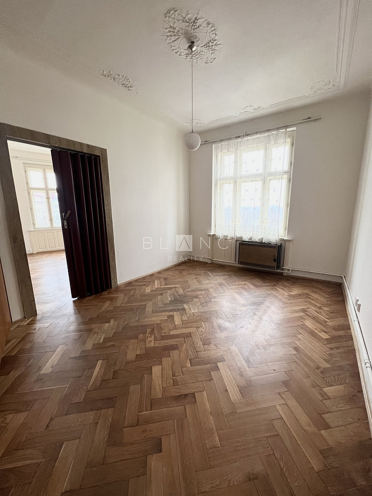 Pronájem bytu 2+1 65 m² – fotografie 2