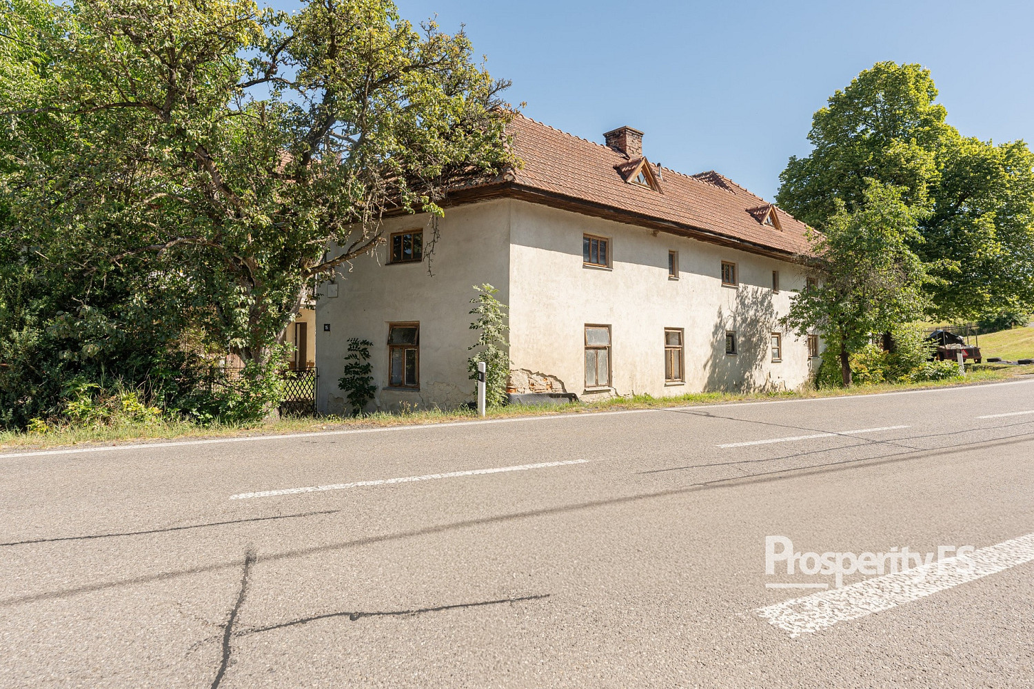 Prodej domu 294 m² s pozemkem 896 m² – fotografie 3