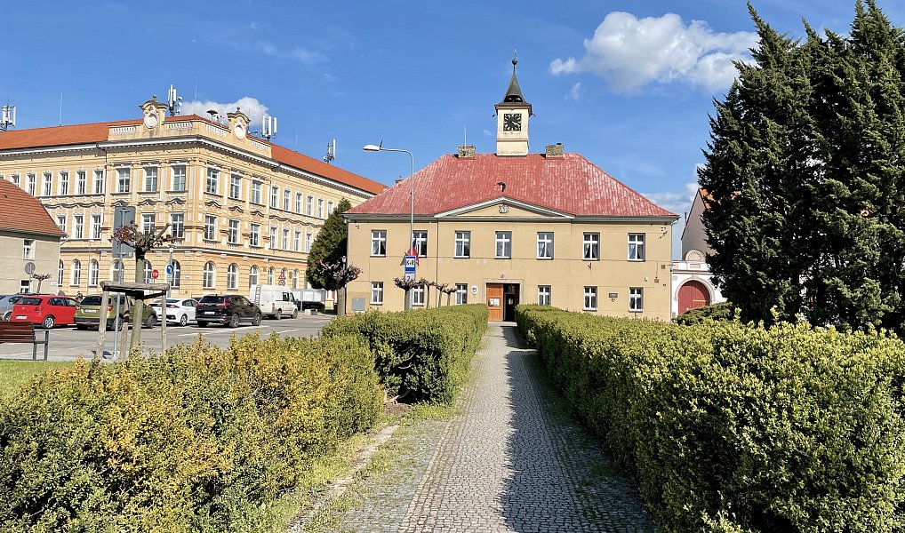 Prodej domu 164 m² s pozemkem 1 038 m², Sadská – náhled fotky 21