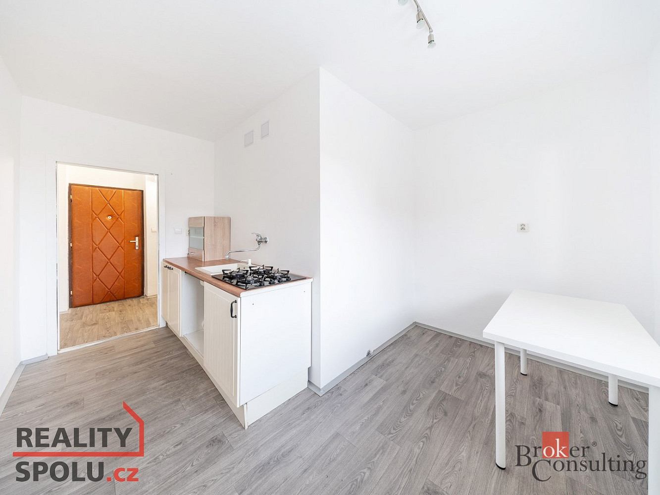 Prodej bytu 1+1 38 m² — photo 4