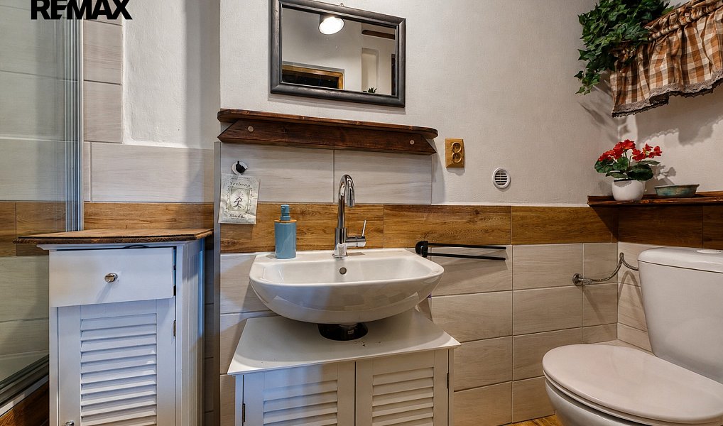 Prodej domu 200 m² s pozemkem 152 m², Všechlapy – náhled fotky 16