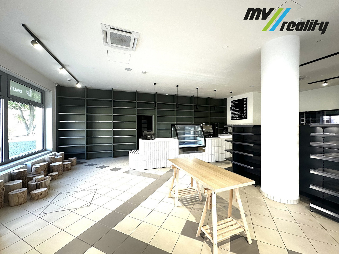 Pronájem obchodních prostor 124 m² – fotografie 4