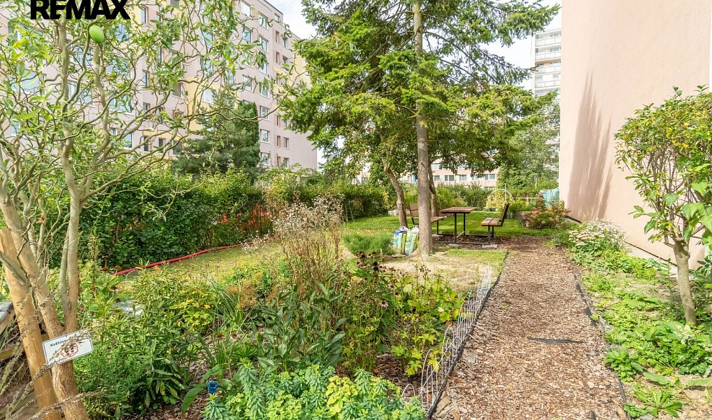 Prodej bytu 3+1 78 m², Praha – náhled fotky 25