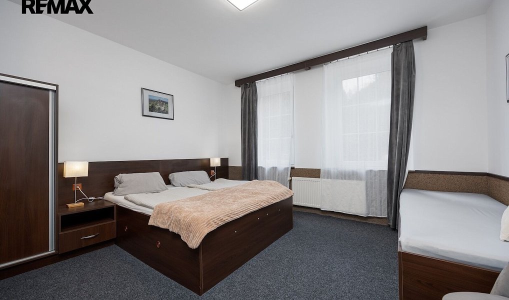 Prodej ubytovacího objektu 435 m², Hřensko – náhled fotky 25