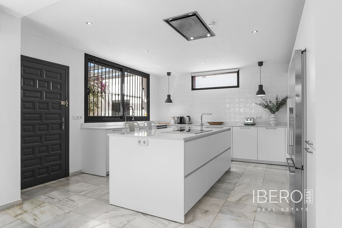 Casa 7+kk – Nueva Andalucía - Vista 2