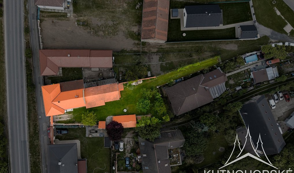 Prodej domu 414 m² s pozemkem 1 000 m², Velenka – náhled fotky 3