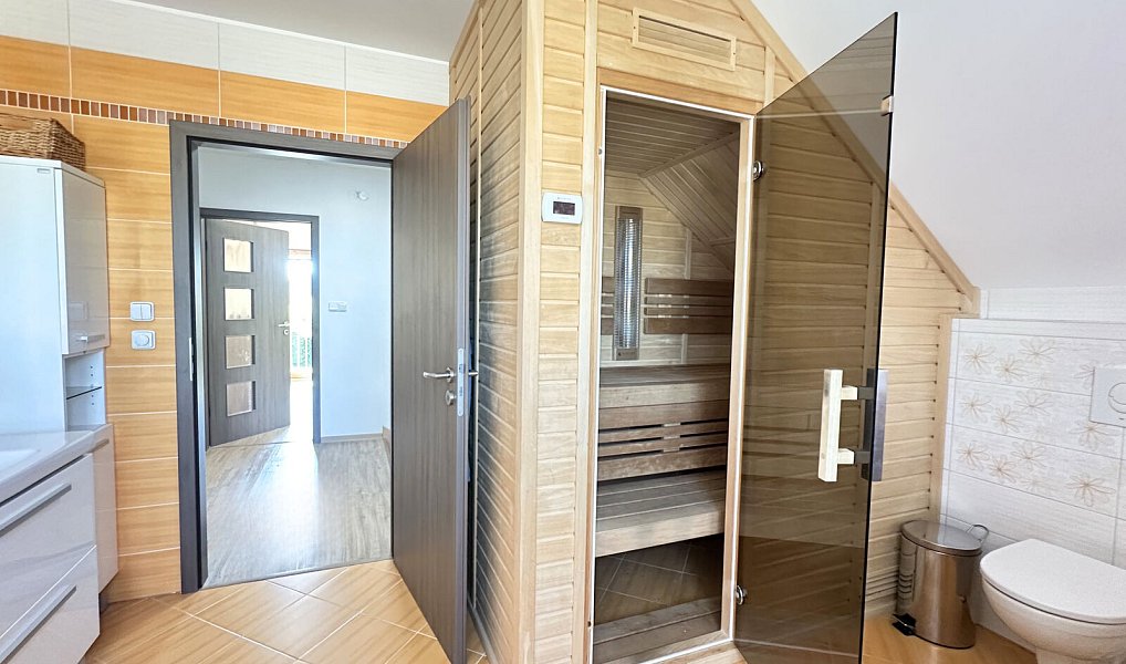 Pronájem domu 152 m² s pozemkem 1 967 m², Peruc – náhled fotky 11