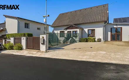 Prodej domu 298 m² s pozemkem 654 m², Lázeňská, Nový Bor - Arnultovice, okres Česká Lípa