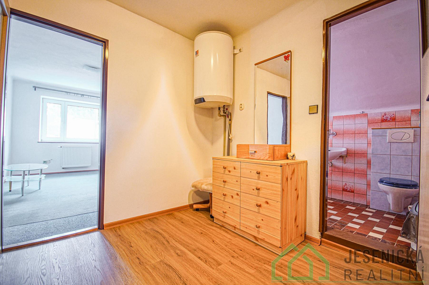 Pronájem bytu 2+1 70 m² – fotografie 4