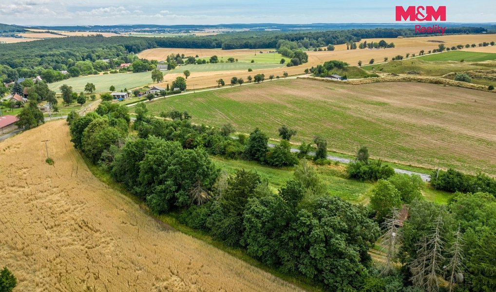 Prodej stavebního pozemku 1 810 m², Ujkovice – náhled fotky 11