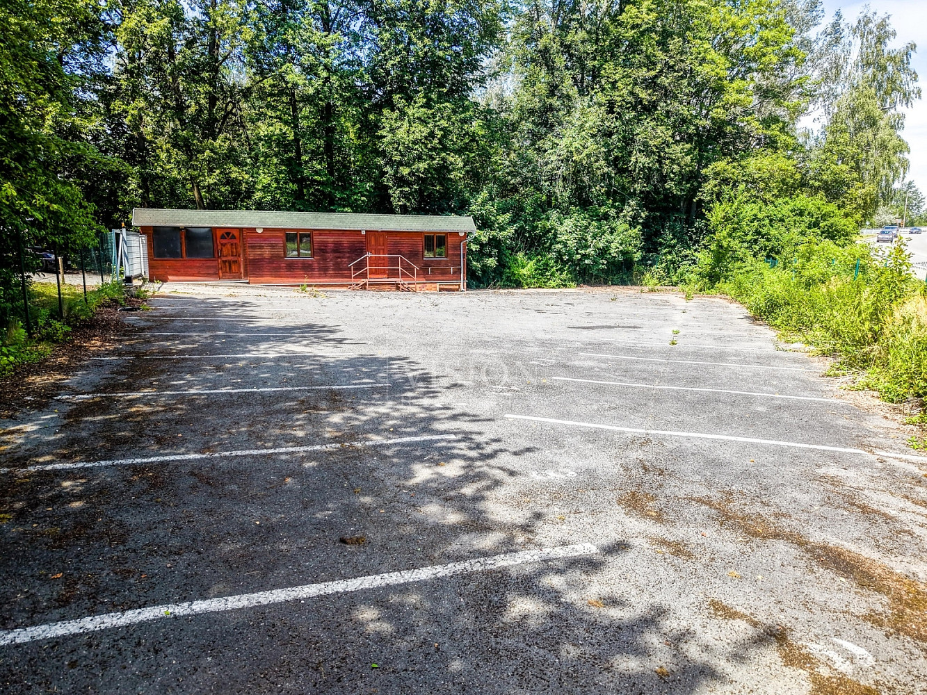Pronájem pozemku 711 m² – fotografie 3
