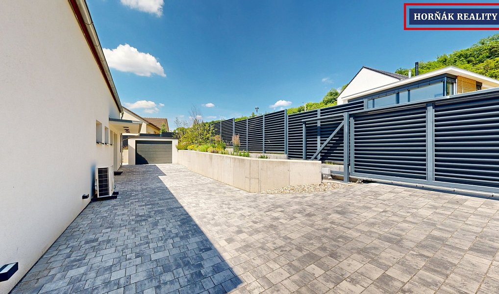 Prodej domu 288 m² s pozemkem 863 m², Ochoz u Brna – náhled fotky 28