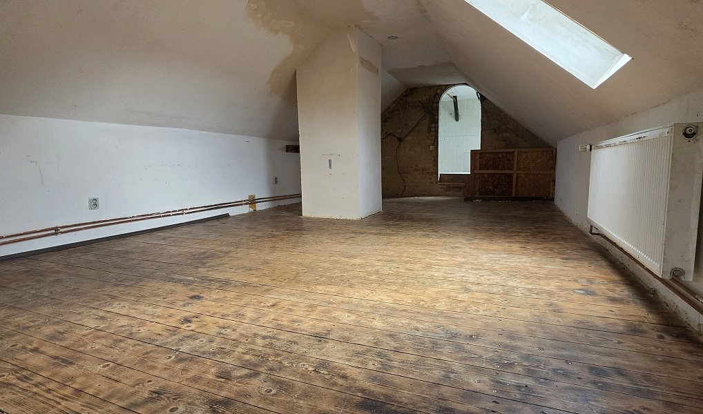 Prodej domu 90 m² s pozemkem 178 m², Příčina – náhled fotky 32