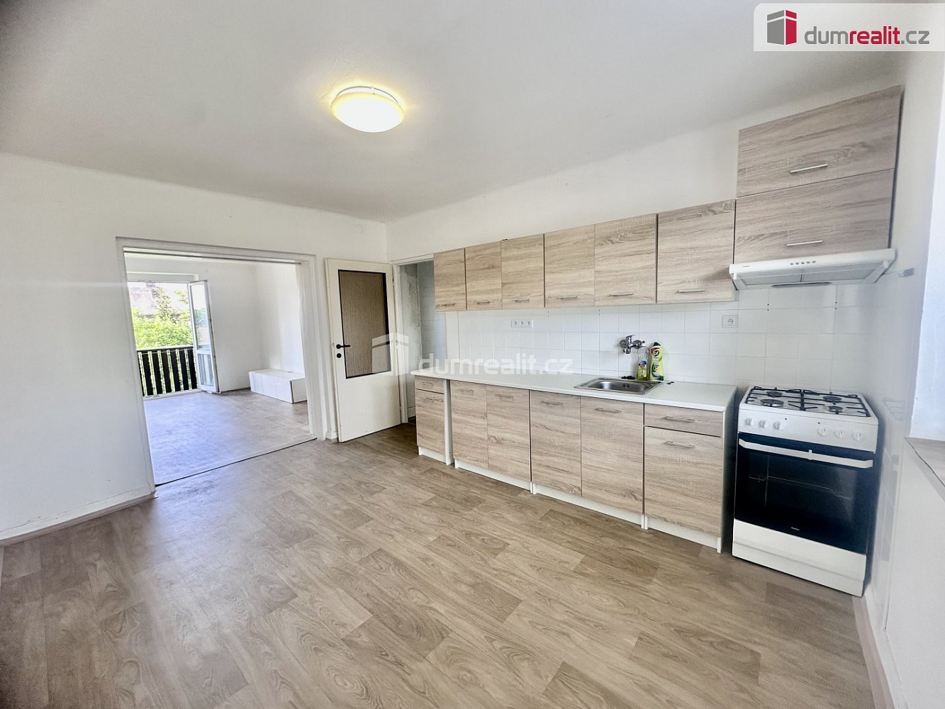 Prodej bytu 2+1 48 m² — photo 2