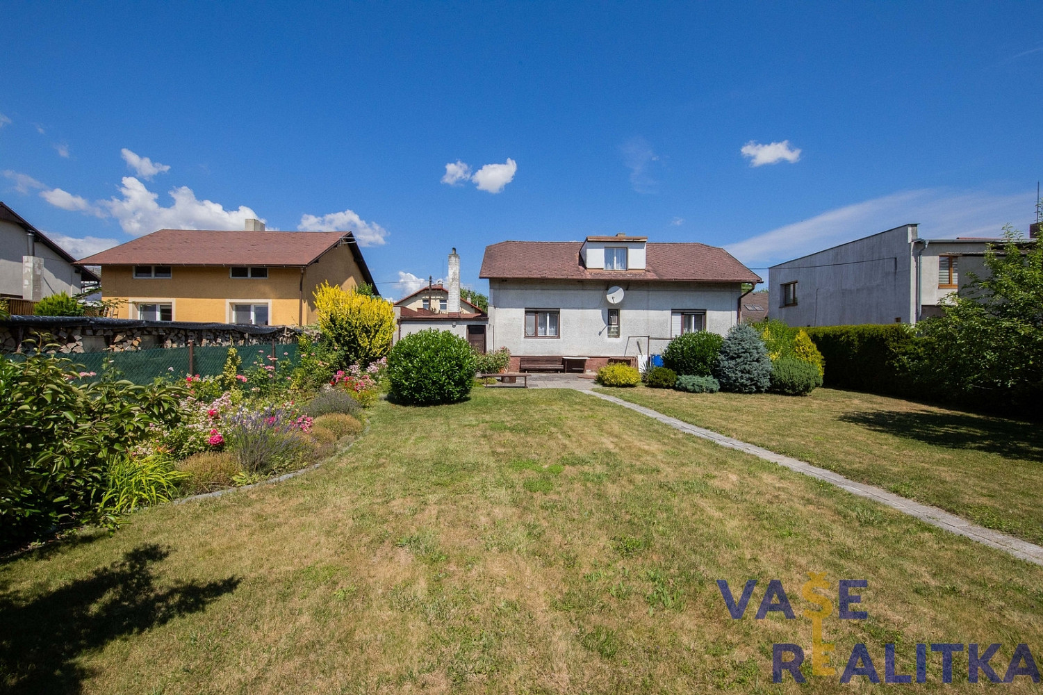 Prodej domu 140 m² s pozemkem 885 m² – fotografie 2