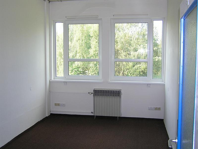 Pronájem kanceláře 14 m² – fotografie 4