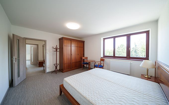 Pronájem bytu 2+kk 71 m² – fotografie 3