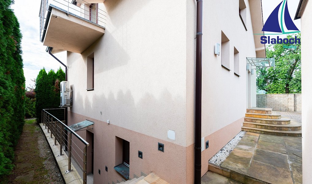 Prodej domu 198 m² s pozemkem 641 m², Praha – náhled fotky 41