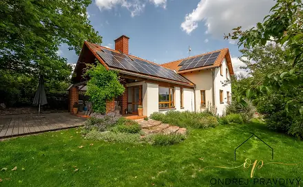 Prodej domu 237 m² s pozemkem 1 360 m², Karlštejnská, Liteň - Běleč, okres Beroun