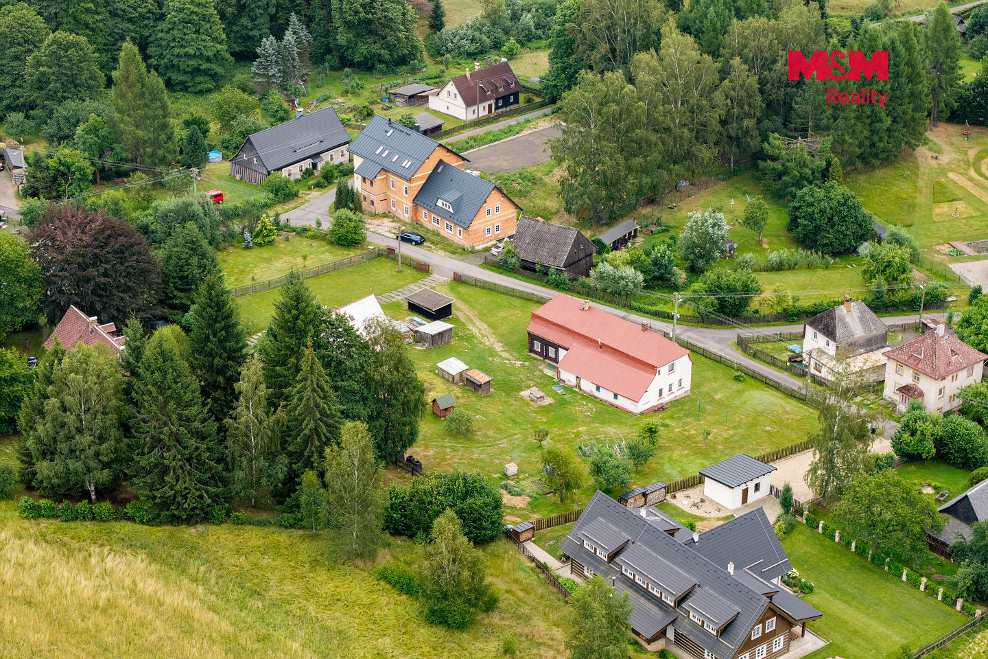 Prodej ubytovacího objektu 280 m² – fotografie 3