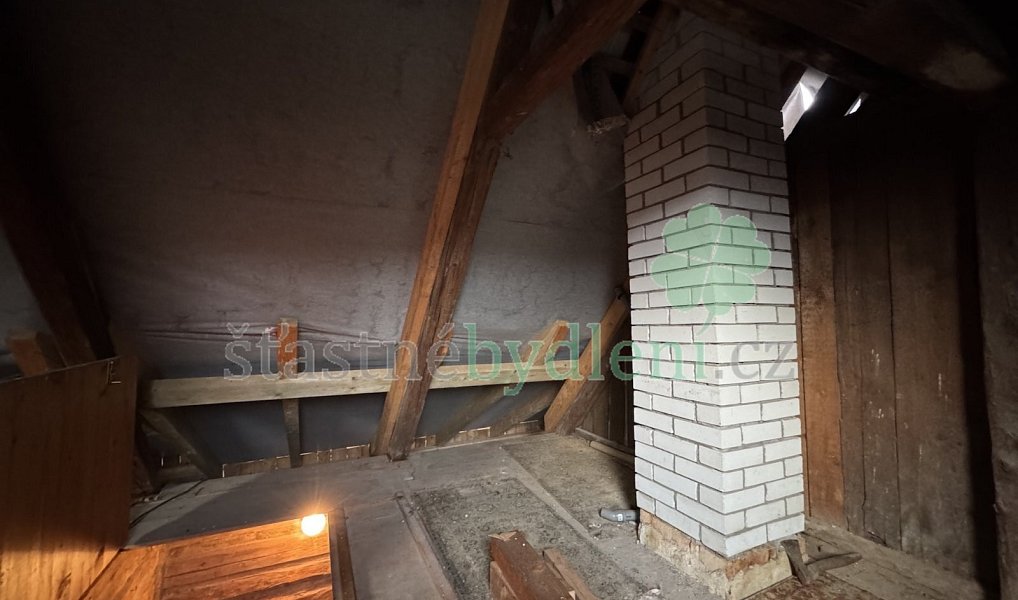 Prodej domu 230 m² s pozemkem 2 028 m², Volfartice – náhled fotky 12