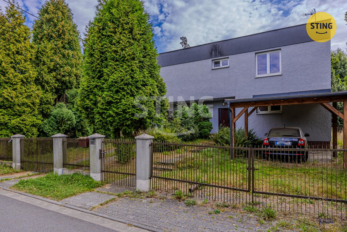 Prodej domu 175 m² s pozemkem 1 677 m² – pohled 2