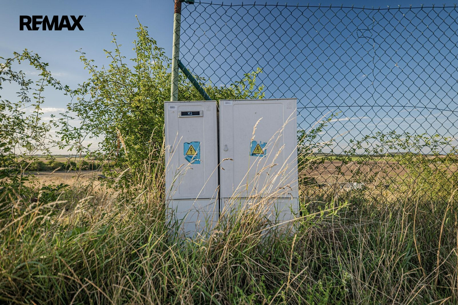 Prodej stavebního pozemku 1 295 m² – fotografie 3