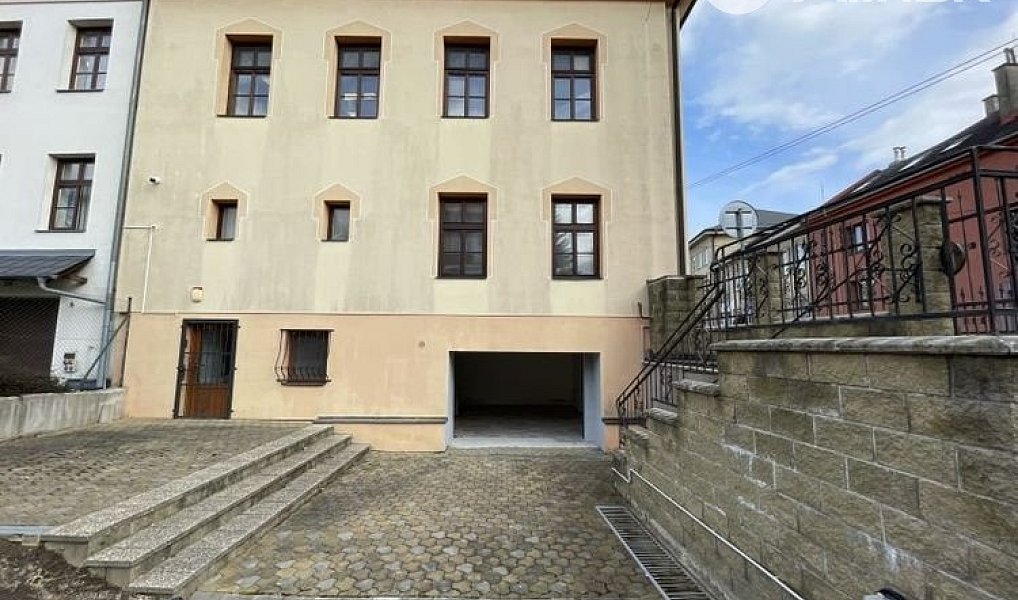 Pronájem garážového stání 12 m2, Vítkov, Vítkov – náhled fotky 3