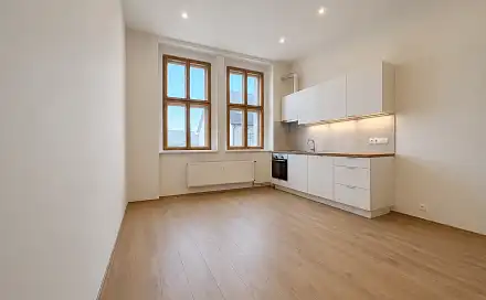 Pronájem bytu 3+kk 65 m², Pražská, Chomutov
